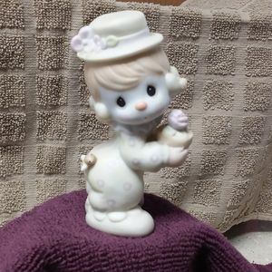 Precious Moments  Figurine